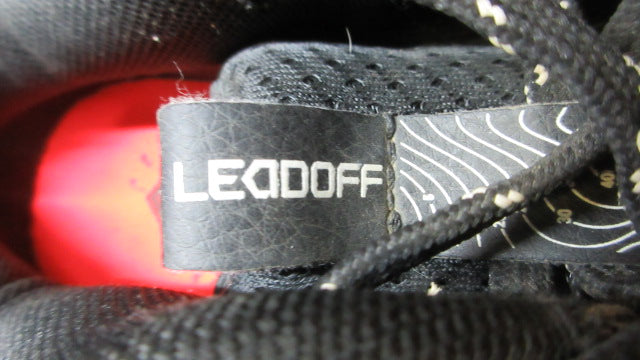 Load image into Gallery viewer, Used Under Armour Leadoff Baseball Cleats - Size Youth 1
