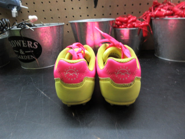 Load image into Gallery viewer, Used Victor Sierra Kids Cattura MD Jr Soccer Shoes - Size 13.5T
