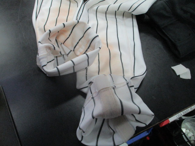 Load image into Gallery viewer, Used Champro Adjustable Open Bottom Black on White PS Pants Size Youth Small
