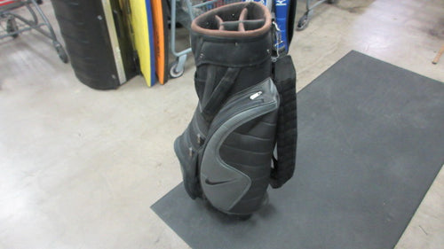 Used Nike Golf Bag (Has Wear)