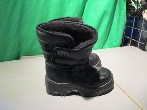 Used WFS Snow Jogger Snow Boots / Winter Boots Size Kids 2