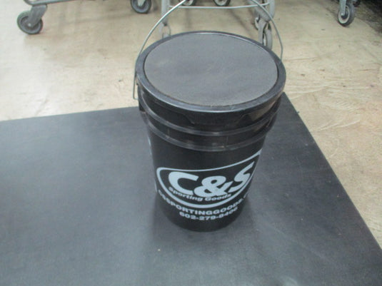 Used Rawlings C & S 6 Gallon Ball Bucket w/ Padded Lid - Black