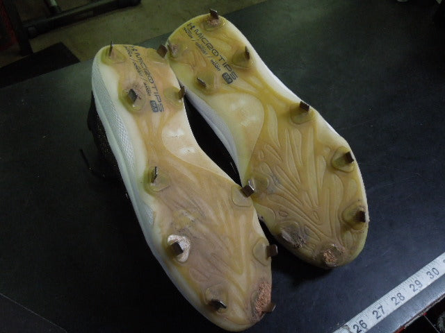 Load image into Gallery viewer, Used Under Armour Men's Yard MT Metal Baseball Cleats Size 12.5
