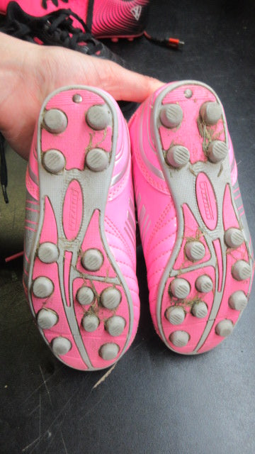 Used Vizari Striker FG Soccer Cleats - Size Youth 11.5