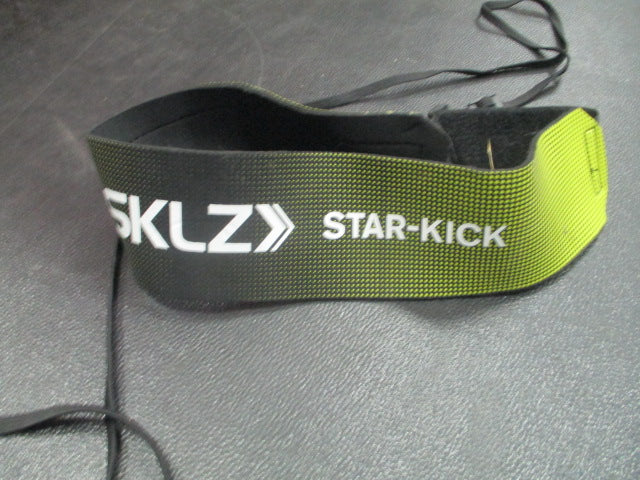 Load image into Gallery viewer, Used SKLZ Star-Kick Soccer Trainer
