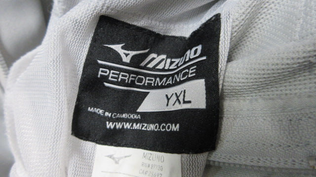 Load image into Gallery viewer, Used Mizuno Knicker Bottom Pants Youth Size XL - stains
