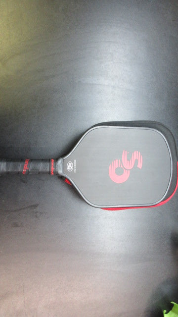 Load image into Gallery viewer, Used Standout CF3 16 Power Pickleball Paddle W/ Case
