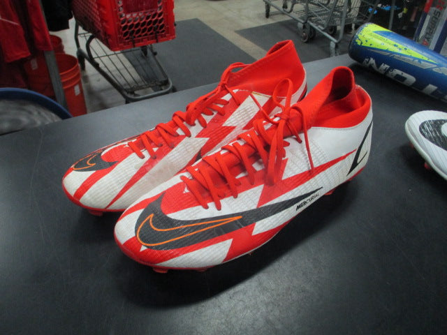 Load image into Gallery viewer, Used Nike Mercurial Superfly 8 Elite FG CR7 in Chile Red Size 9.5
