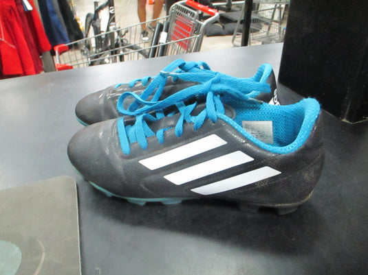 Used Adidas Size 1.5 Soccer Cleats