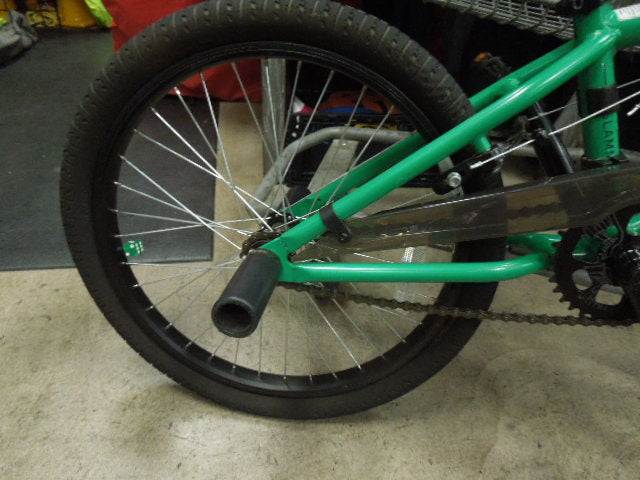 Load image into Gallery viewer, Used GT BMX Slammer Youth BMX Bicycle 20"
