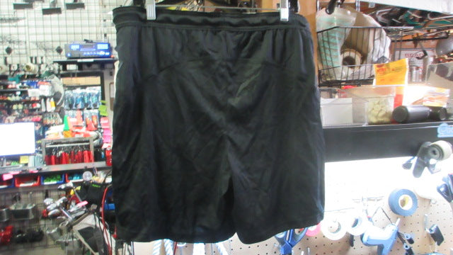 Load image into Gallery viewer, Used Under Armour Shorts - Size Small
