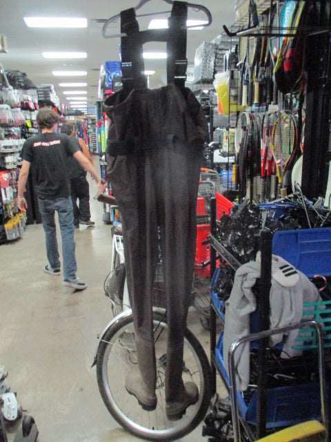 Load image into Gallery viewer, Used Dark Lightning Chest Waders Breathable Basic - Adult
