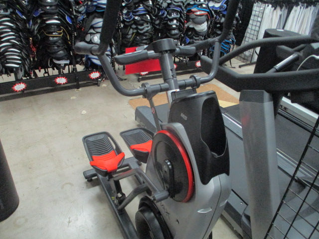 Load image into Gallery viewer, Used Cybex Arc trainer 525AT
