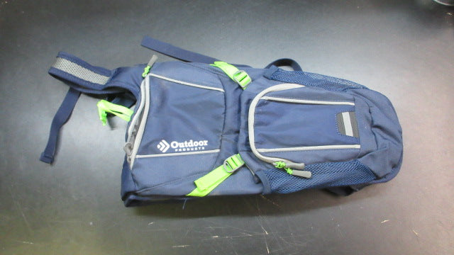Load image into Gallery viewer, Used Heights H2O Hydration Backpack
