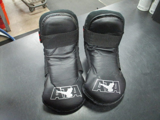 Used ATA Taekwondo Kickboxing Foot Pads Size 5