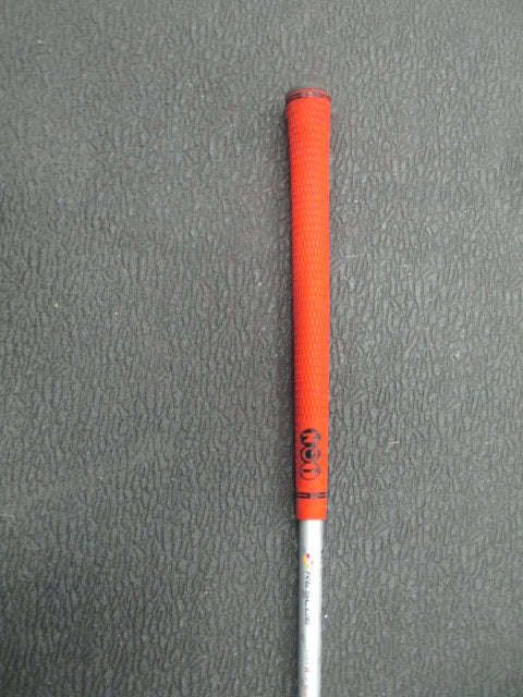 Load image into Gallery viewer, Used taylormade Rescue 23.5 Degree Hybrid - RHT
