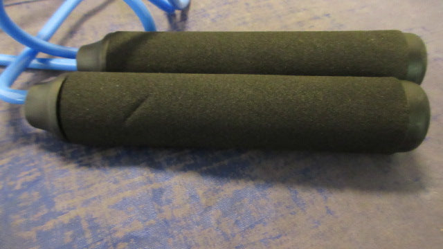 Load image into Gallery viewer, Used Fitness Gear 9&#39; Jump Rope
