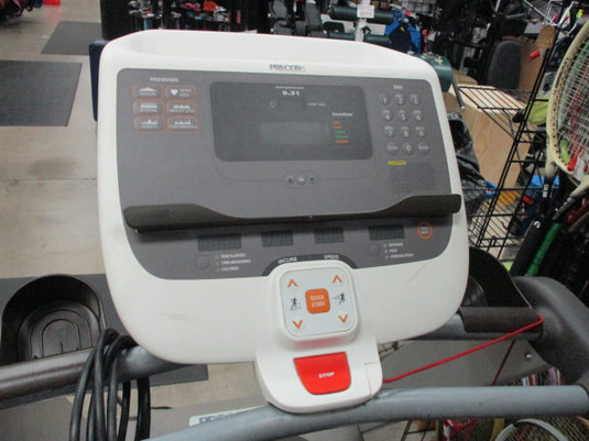 Used Precor 9.31 Treadmill