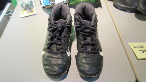 Used Nike Alpha Size 4 Cleats