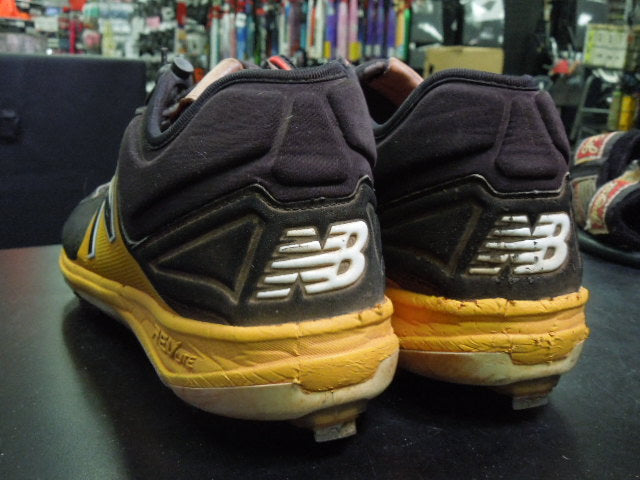Load image into Gallery viewer, Heavy Use New Balance L3000v4 Metal Cleats Size 11
