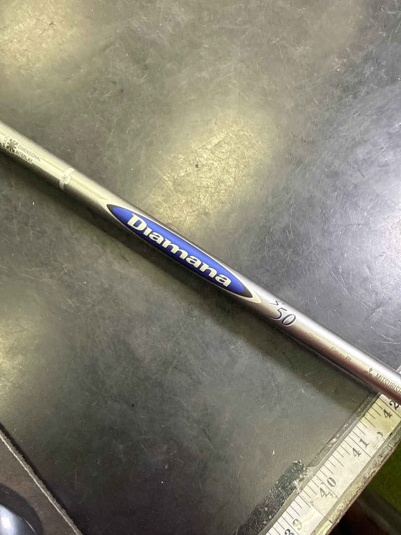 Load image into Gallery viewer, Used Titleist 915D2 10.5º Right Hand Driver
