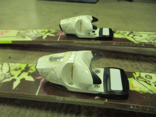 Used K2 MissDemeanor 159cm Skis w/ Rossignol Bindings