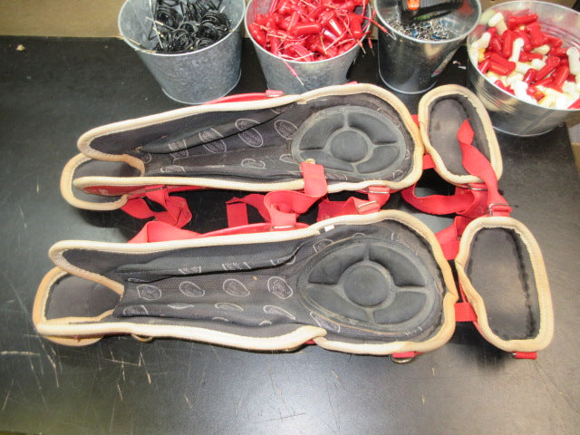 Load image into Gallery viewer, Used Louisville Slugger TPX Catchers Shin Guards - Youth
