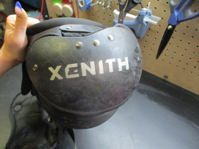 Load image into Gallery viewer, Used Xenith Flyte 2 TD Football Shoulder Pads W/ Back Plate - Size Small
