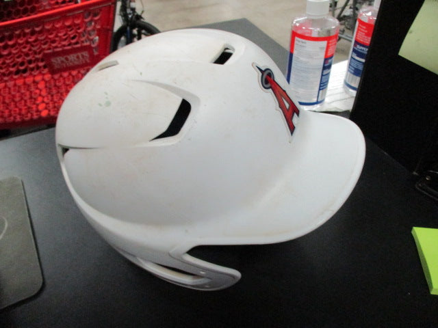 Load image into Gallery viewer, Used Easton Batting Helmet Size Jr
