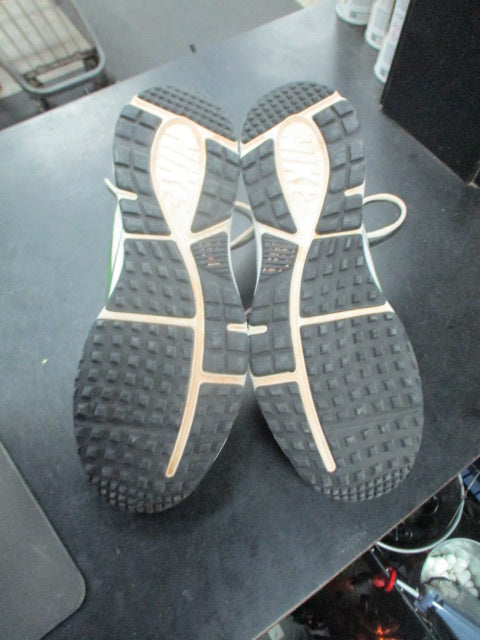Used Nike air clipper flywire turf cleats size 10.5