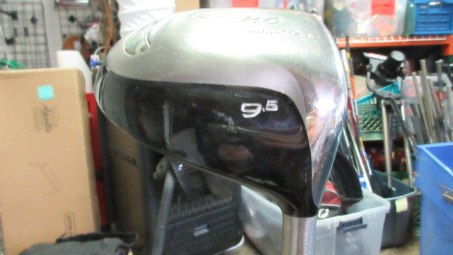 Load image into Gallery viewer, Used TaylorMade R5 80 9.5 Deg Driver - RH - small wear
