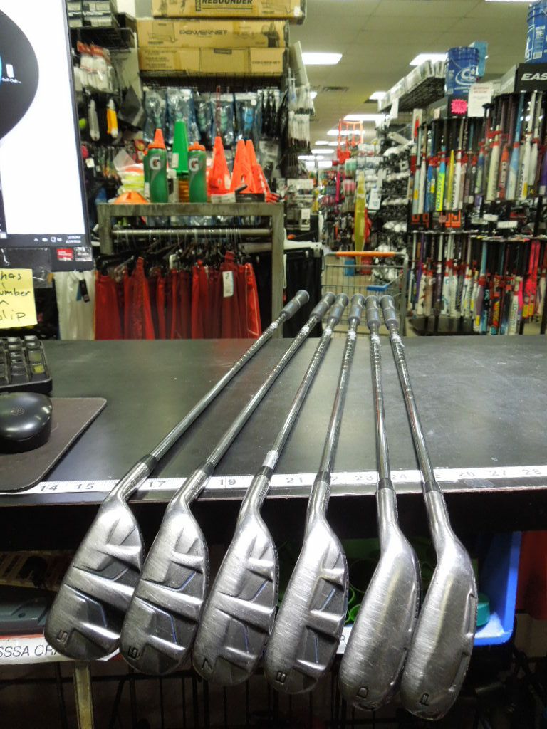 Load image into Gallery viewer, Used Cleveland Launcher XL HALO Partial 6pc Right Hand Iron Set 5-8i, DW and PW
