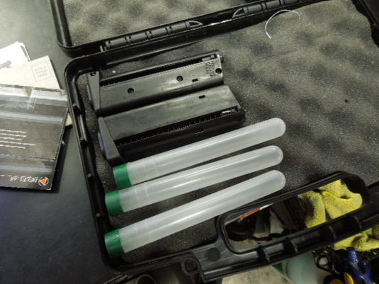 Used Tippmann TPX Tru-Feed .68 Cal Paintball Pistol 2 Magazines and Case