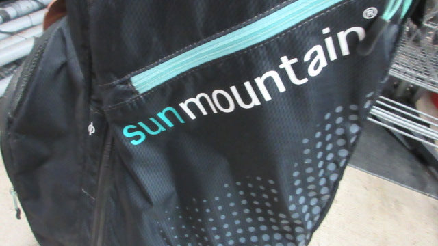 Load image into Gallery viewer, Used Sun Mountain Series One Golf Cart Bag With Strap
