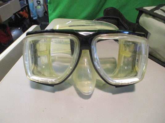Used Ocean Master Scuba Mask W/ Q-Strap