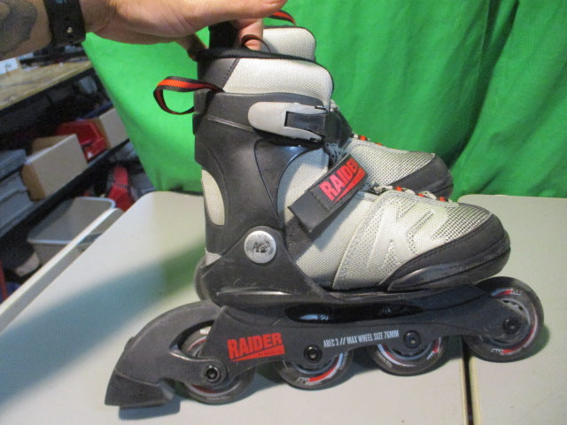Load image into Gallery viewer, Used K2 Raider Size 1-5 In Line Roller Skates
