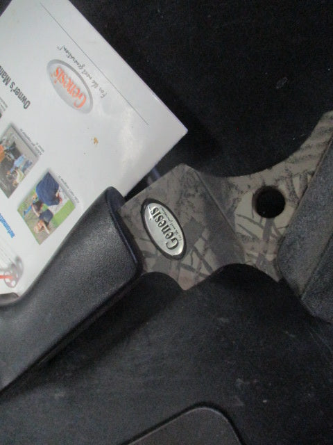 Load image into Gallery viewer, Used Genesis Compound Bow 36"
