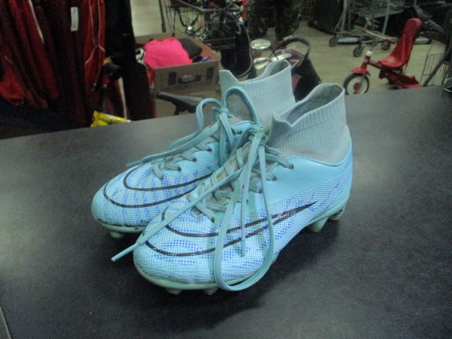 Load image into Gallery viewer, Used Unbranded Teal Soccer Cleat No Size Found
