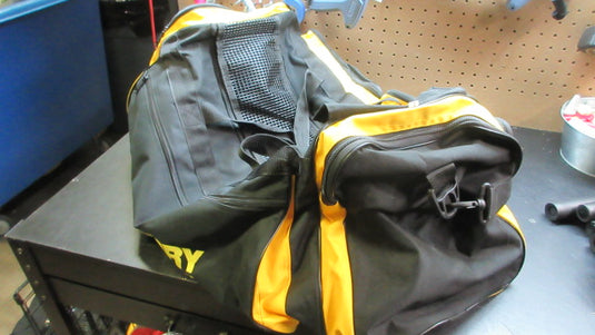 Used Victory Martial Arts Duffle Bag - Size Large