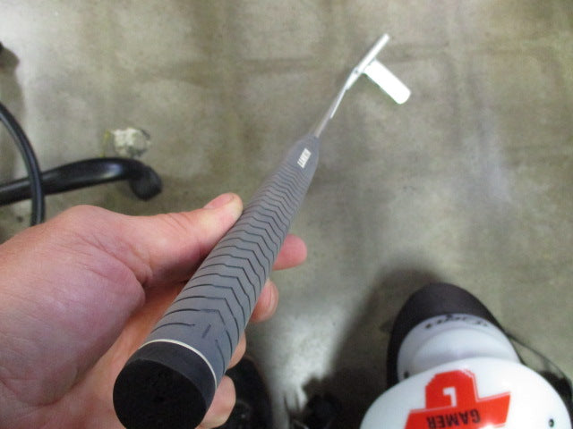 Load image into Gallery viewer, Used Titleist Scotty Cameron Detour 35&quot; RH Putter With Head Cover
