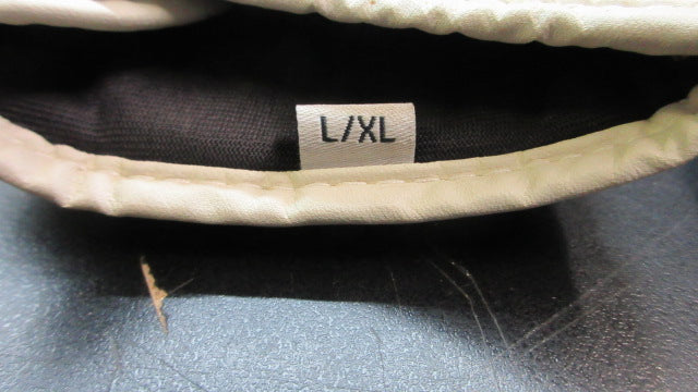 Load image into Gallery viewer, Used Everlast MMA Grappling Gloves - Size L/XL
