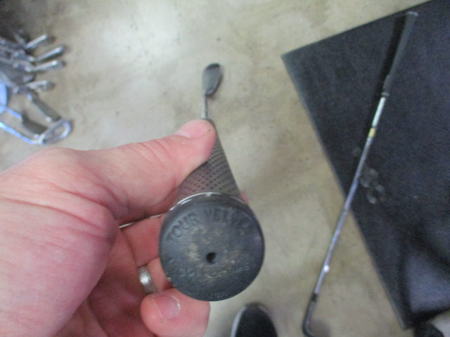 Load image into Gallery viewer, Used Bridgestone Golf J33 56 Deg RH Wedge
