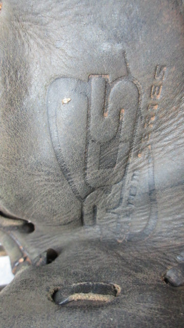 Load image into Gallery viewer, Used Rawlings RCS 11.5" Infield Glove - RHT
