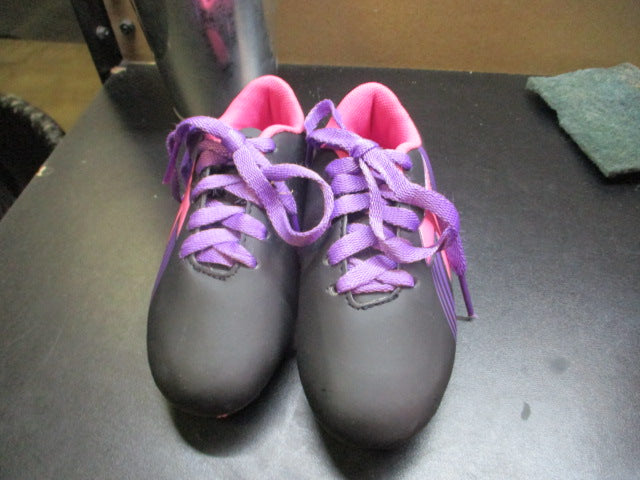 Load image into Gallery viewer, Diadora Soccer Cleats Youth Size 9.5
