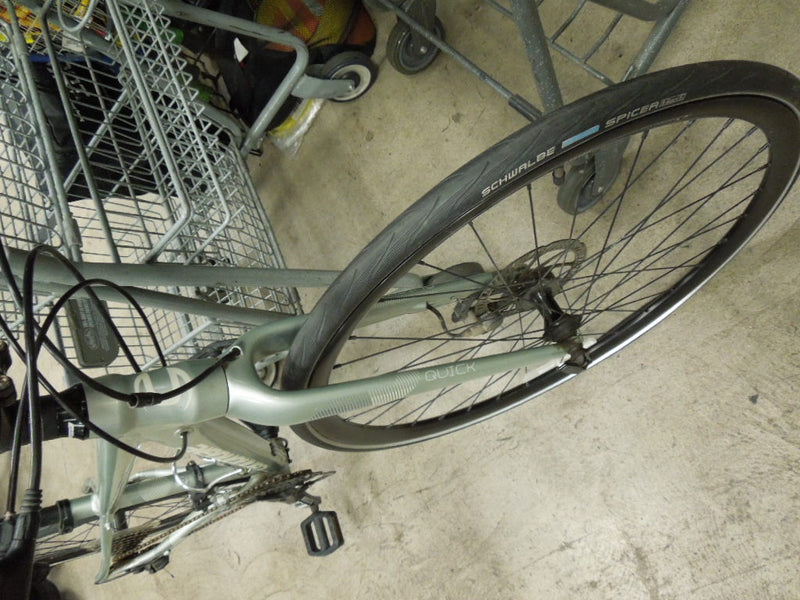 Load image into Gallery viewer, Used Cannondale Quick 4 Womens Disc 26" All City Commuter Bicycle
