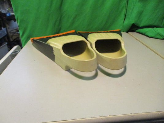 Used Yucca Small 14" Swim Fins
