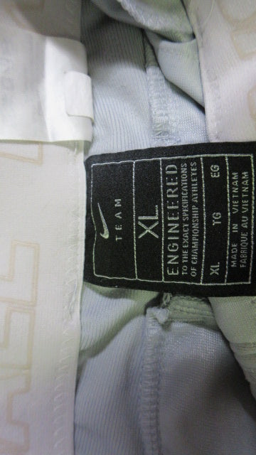 Load image into Gallery viewer, Used Nike Baseball Pants Elastic Bottom Youth XL - Grey
