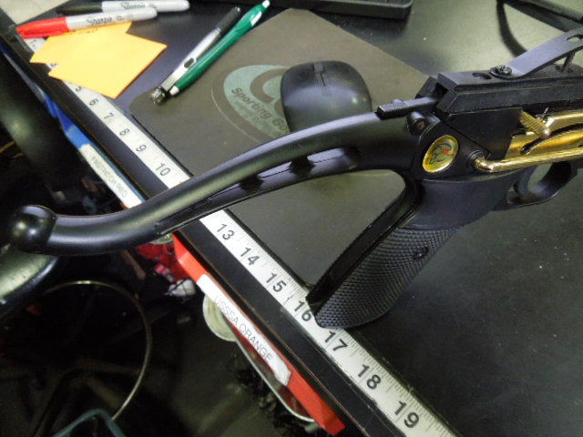 Load image into Gallery viewer, Used Kings Archery Mini Crossbow with 22 Mini Arrows
