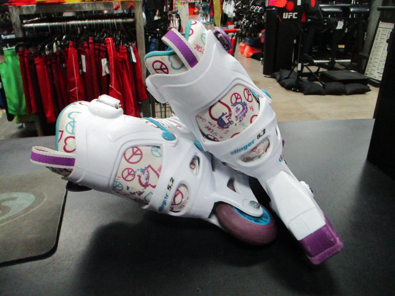 Load image into Gallery viewer, Used Roller Derby Stinger 5.2 Adjustable In-Line Skates Size 12k - 2
