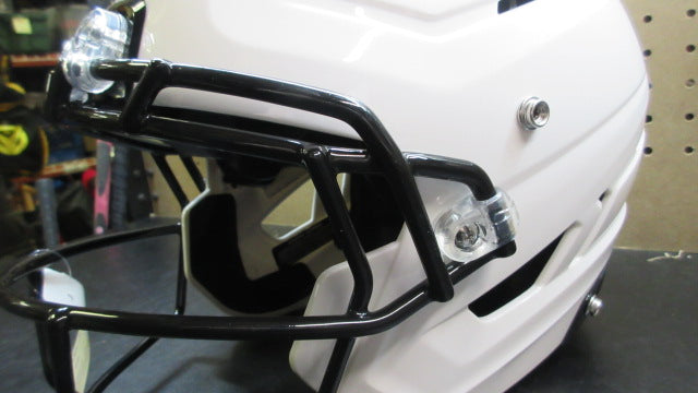 Load image into Gallery viewer, New Schutt 2026 F7 Air Varsity Football Helmet - Size Medium
